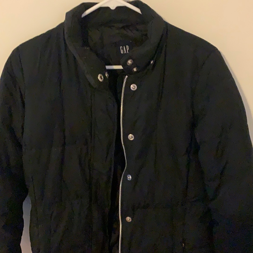 Gap women’s size small puffer coat
